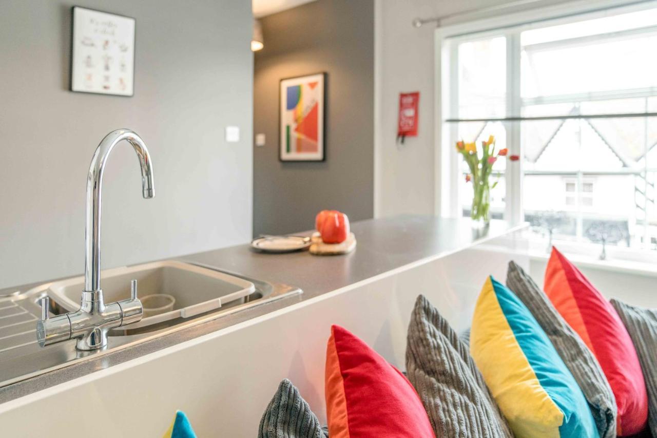 The Exchange Apartments With Permit Parking ทุกส์แบร์รี ภายนอก รูปภาพ