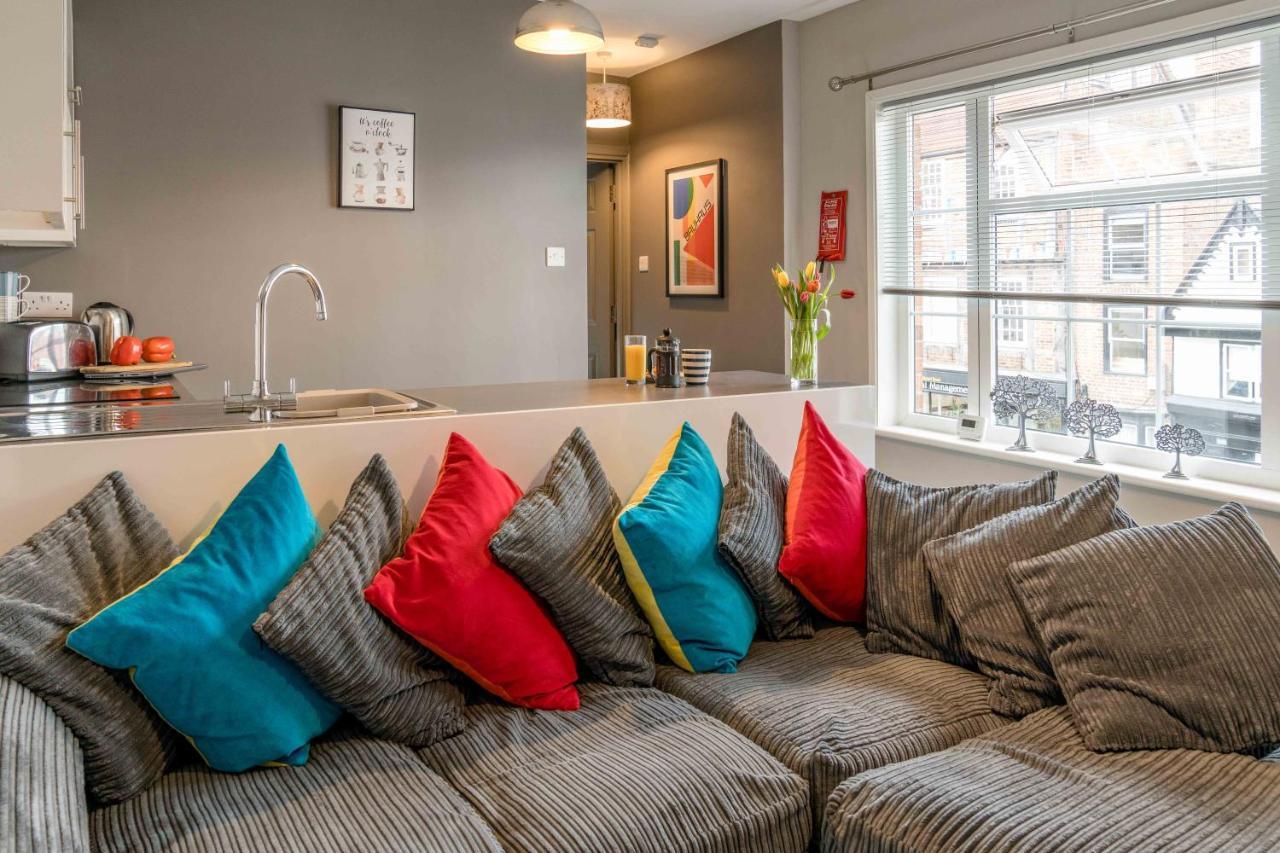 The Exchange Apartments With Permit Parking ทุกส์แบร์รี ภายนอก รูปภาพ